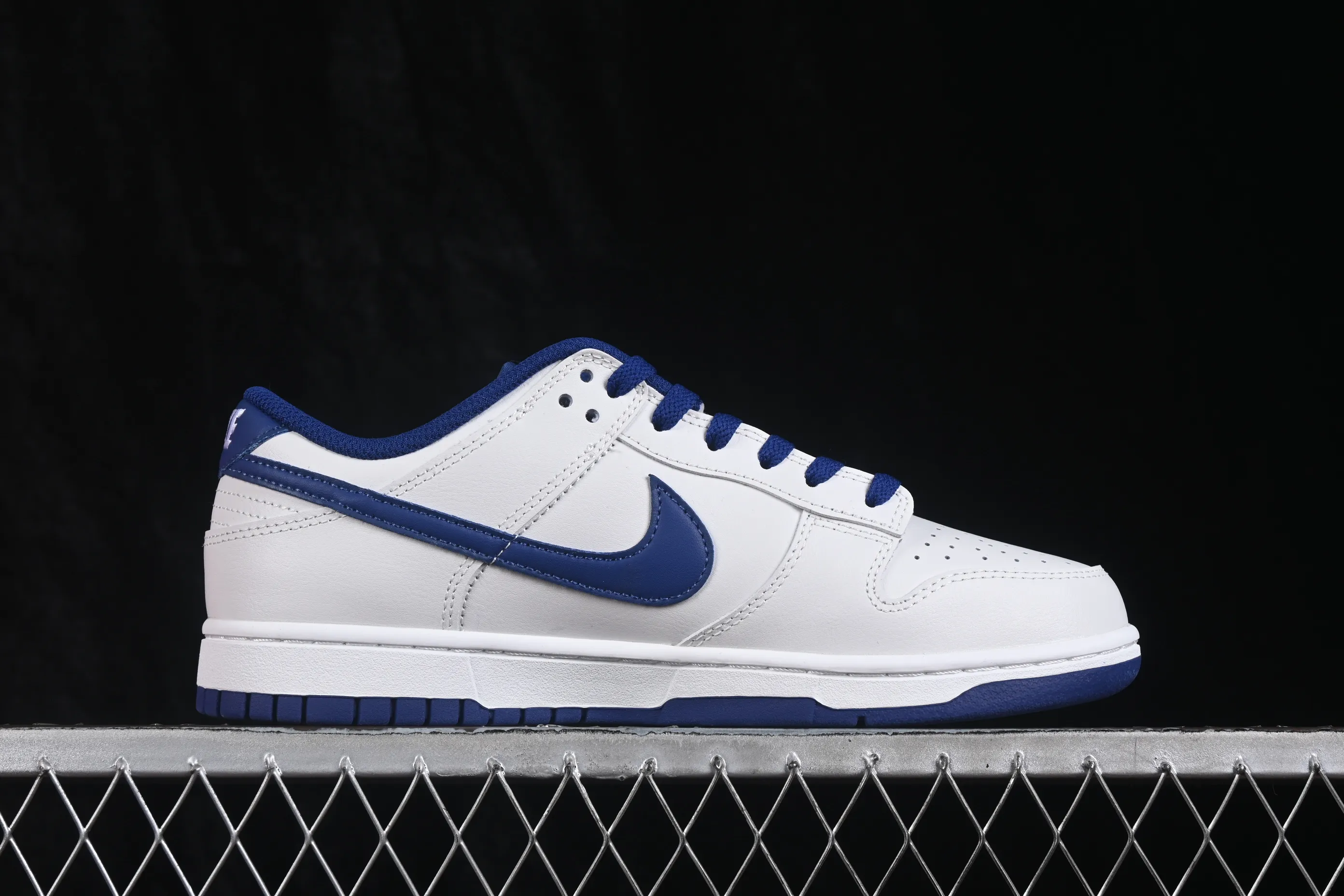 All categories Nk SB Dunk series Nk SB Dunk Low low-top sneakers Nike SB Dunk Low white green low-top casual sneakers HF5441-117